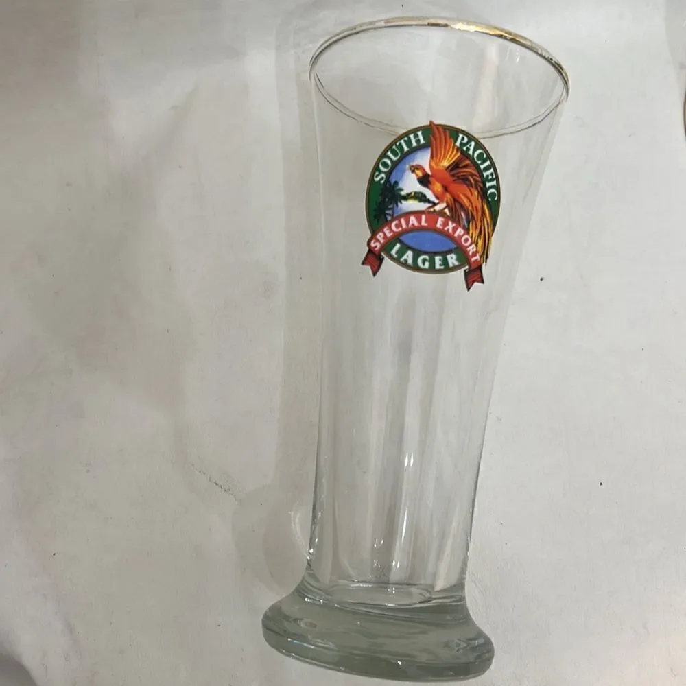 South Pacific Lager Special Export Beer Glasses 12 Oz Each Set 4 Gold Trimmed